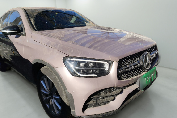 奔驰GLC轿跑 2020款 GLC 260 4MATIC 轿跑SUV车身外观3