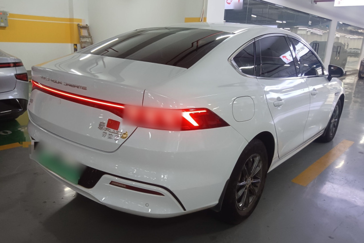 比亚迪 秦PLUS 2021款 EV 420KM 出行版车身外观7