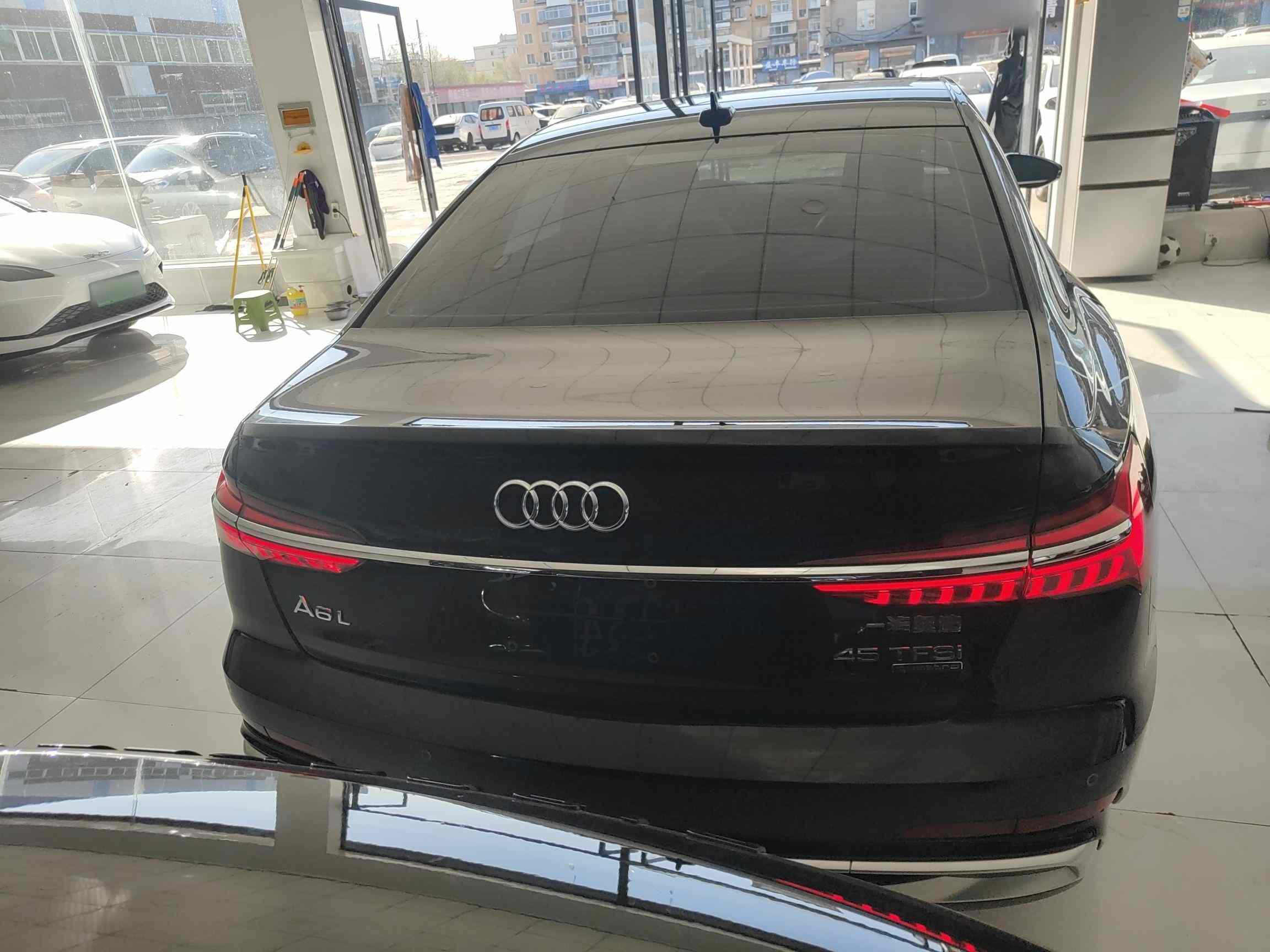 奥迪A6L 2024款 45 TFSI quattro 臻选动感型(5)