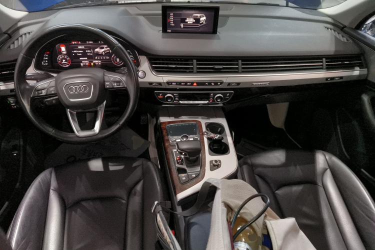 奥迪Q7 2018款 45 TFSI 技术型中控内饰7002