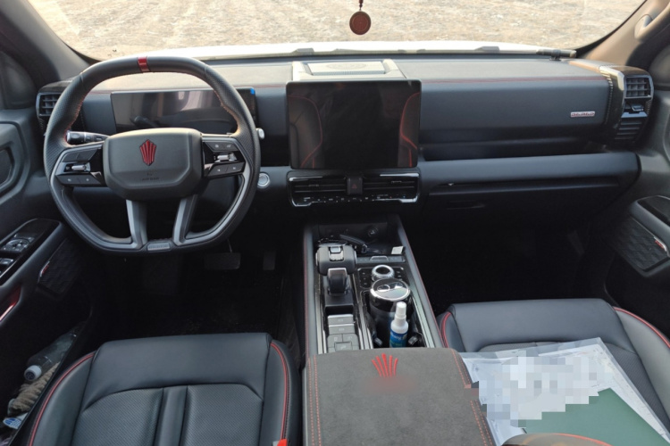 江铃 大道 2024款 敢探者 2.3T柴油自动四驱无界款中控内饰12