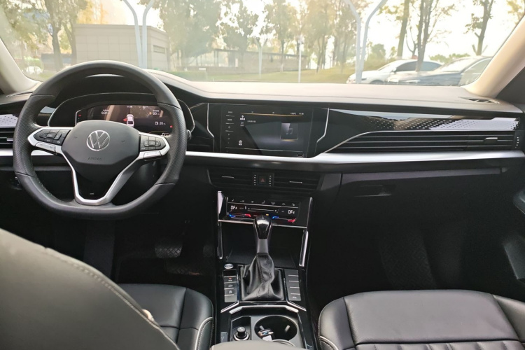 大众 帕萨特 2022款 330TSI 星空精英版中控内饰7002