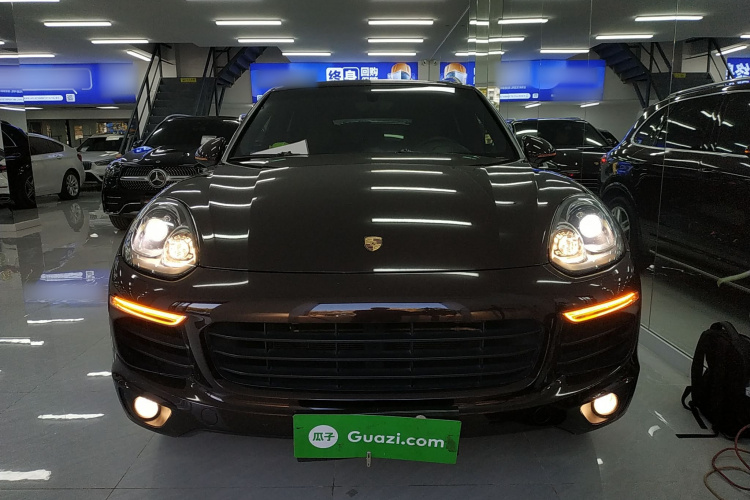 保时捷 2016款 Cayenne 3.0T车身外观2
