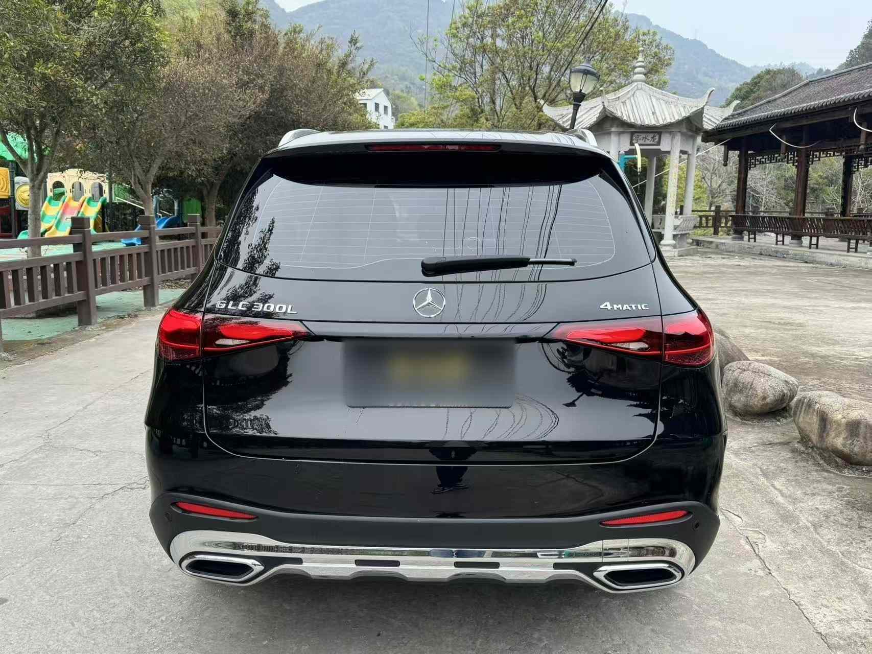 奔驰GLC 2024款 改款 GLC 300 L 4MATIC 动感型 5座(4)