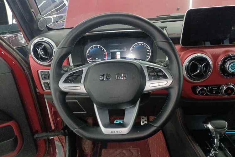 北京BJ40 2019款 PLUS 2.3T 自动四驱尊享版 国VI中控内饰13