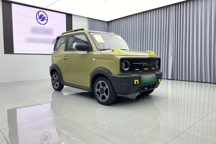 吉利银河 2025款 210km 熊猫骑士车身外观3