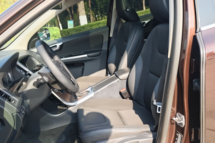 沃尔沃XC60 2017款 T5 智行版局部细节19