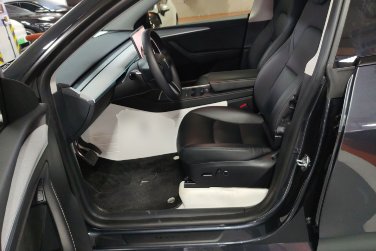 特斯拉 Model Y 2024款 后轮驱动版局部细节19