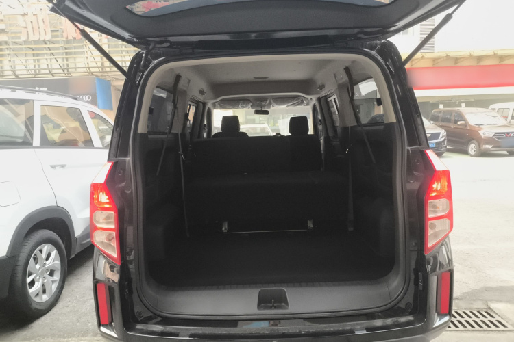 五菱汽车 五菱征程 2021款 1.5T 手动舒适型局部细节23