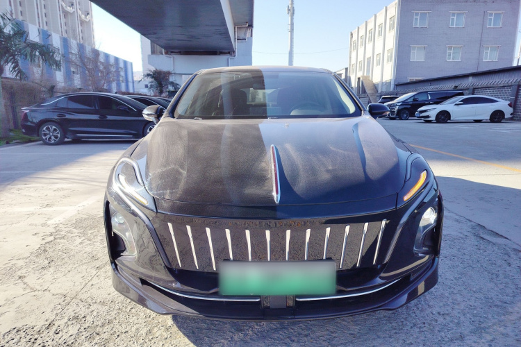 红旗E-QM5 2024款 610km PLUS车身外观2