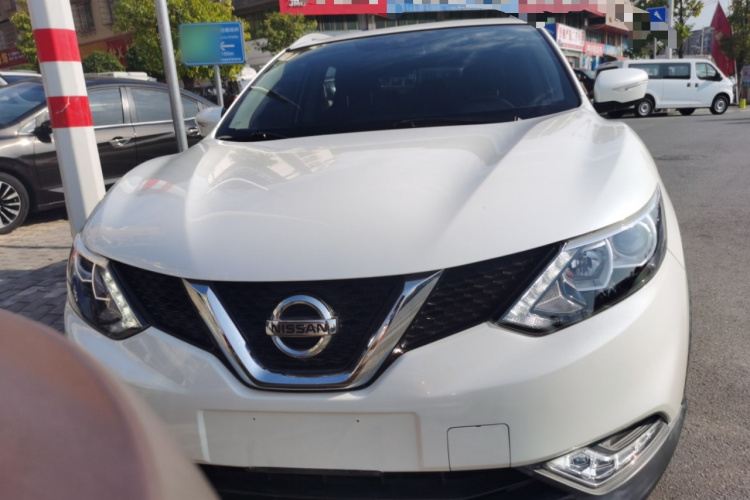 日产 逍客 2017款 2.0L CVT智享版 国VI车身外观2