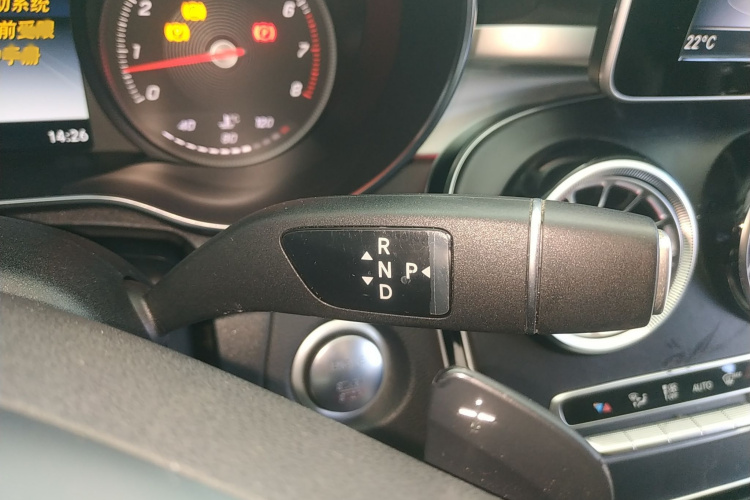 奔驰C级 2018款 C 200 L 运动版局部细节18