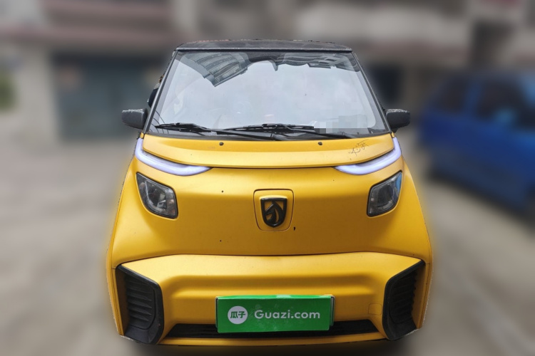 宝骏E200 2020款 305KM 智行版车身外观2