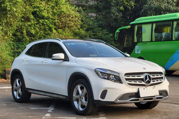 奔驰GLA 2017款 GLA 200 动感型车身外观6001