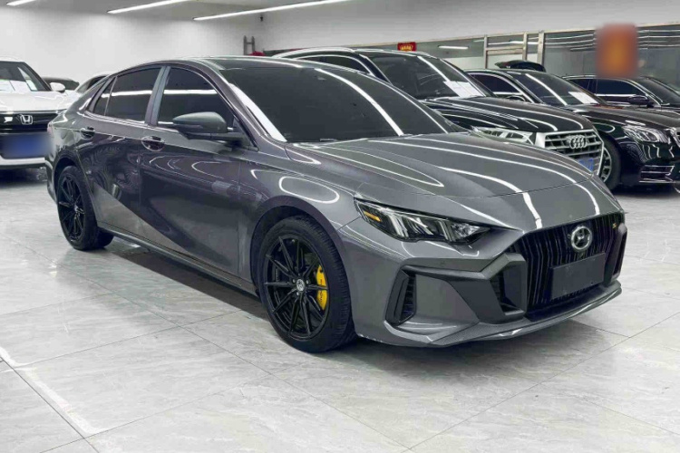 广汽传祺 影豹 2021款 270T DCT J16版车身外观6002