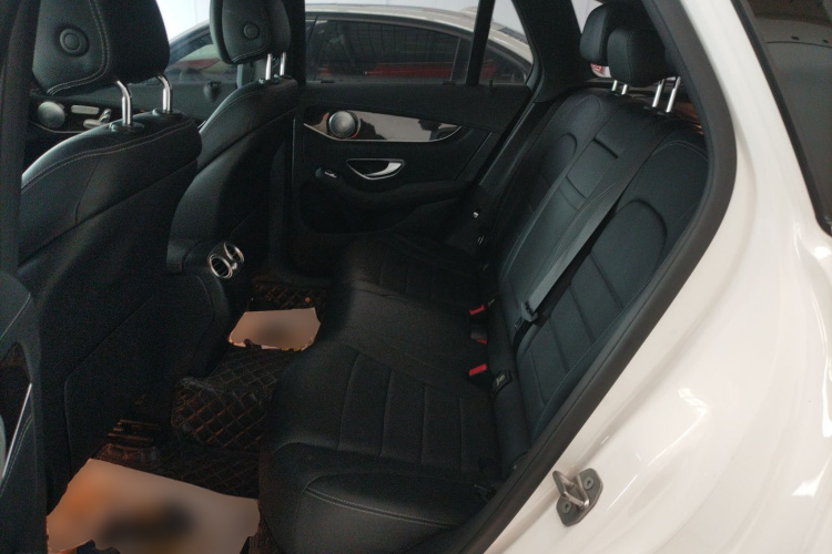 奔驰GLC 2017款 GLC 260 4MATIC 动感型中控内饰21