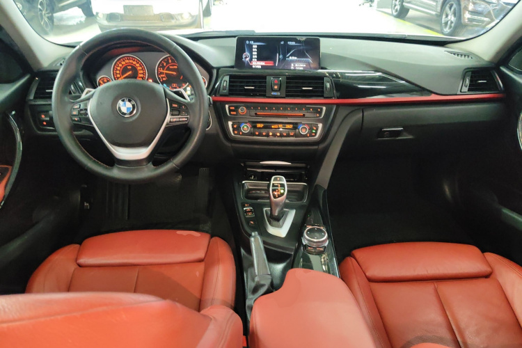 宝马3系 2014款 328i 运动设计套装中控内饰7002