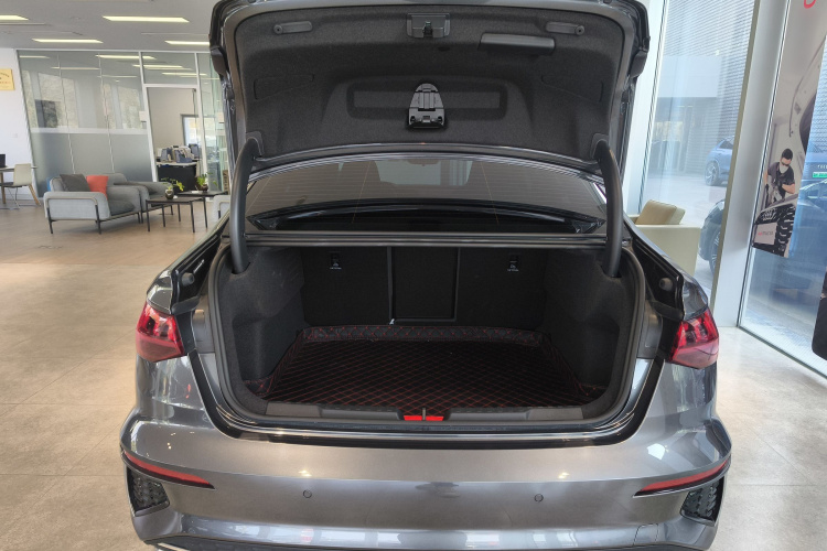 奥迪A3 2023款 改款 A3L Limousine 35 TFSI 时尚运动型局部细节23