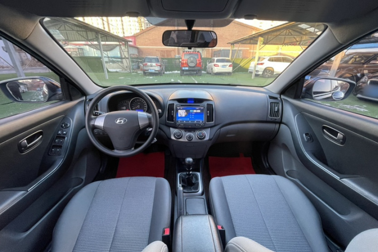 现代 悦动 2011款 1.6L 手动舒适型中控内饰7007