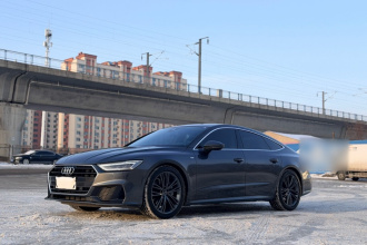 奥迪A7 2023款 45 TFSI 臻选型