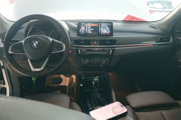 宝马X1 2016款 sDrive18Li 豪华型中控内饰12
