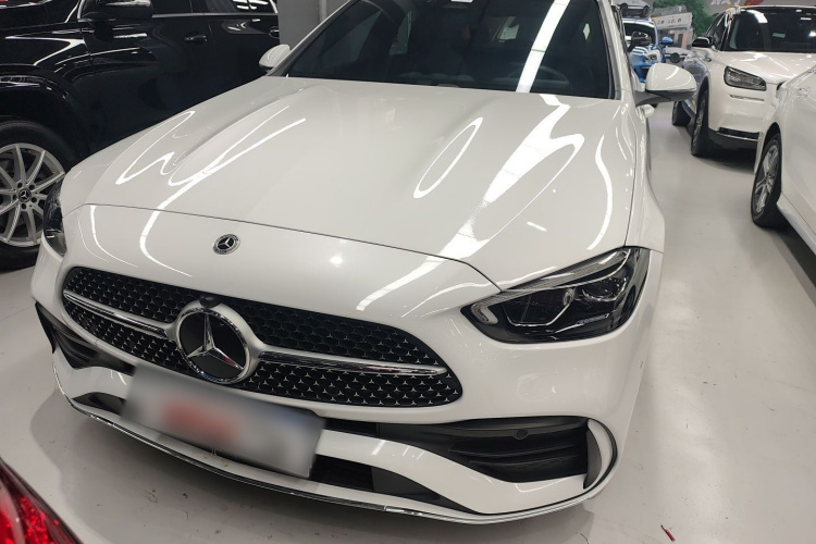 奔驰C级 2023款 改款 C 260 L 运动版车身外观2