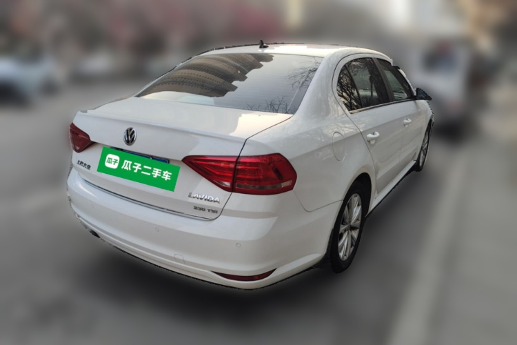 大众 朗逸 2017款 1.6L 自动舒适版车身外观7