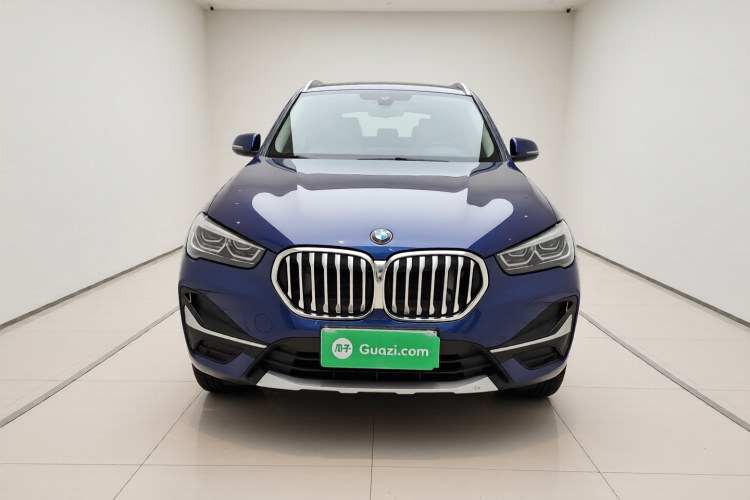 宝马X1 2020款 sDrive20Li 尊享型车身外观2