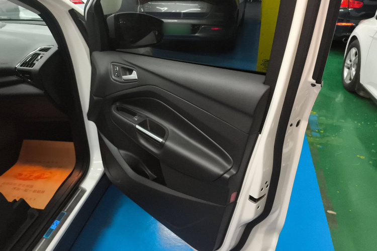 福特 翼虎 2015款 1.5L GTDi 四驱精英型中控内饰7005