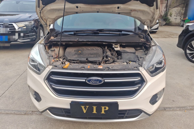 福特 翼虎 2018款 EcoBoost 180 两驱Cognac特别版机舱底盘24