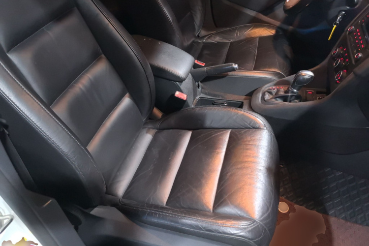 大众 高尔夫 2012款 1.4TSI 自动舒适型局部细节41