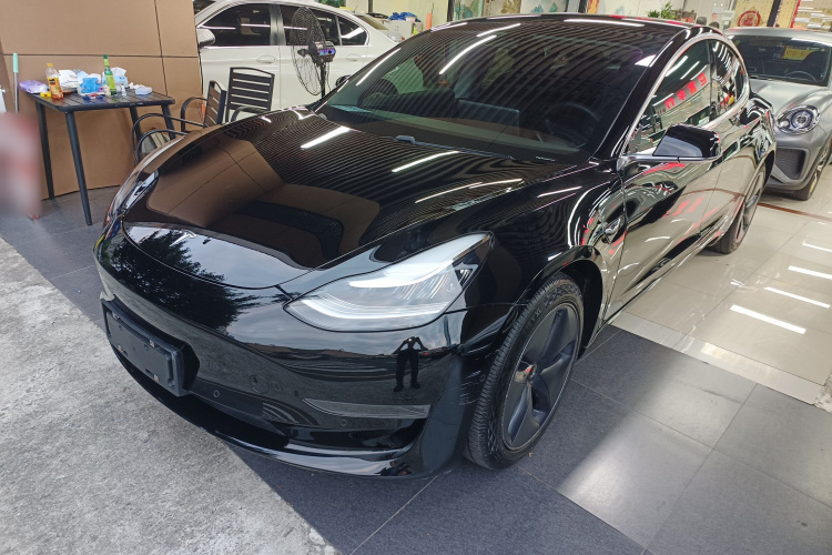 特斯拉 Model 3 2020款 改款 长续航后轮驱动版车身外观1