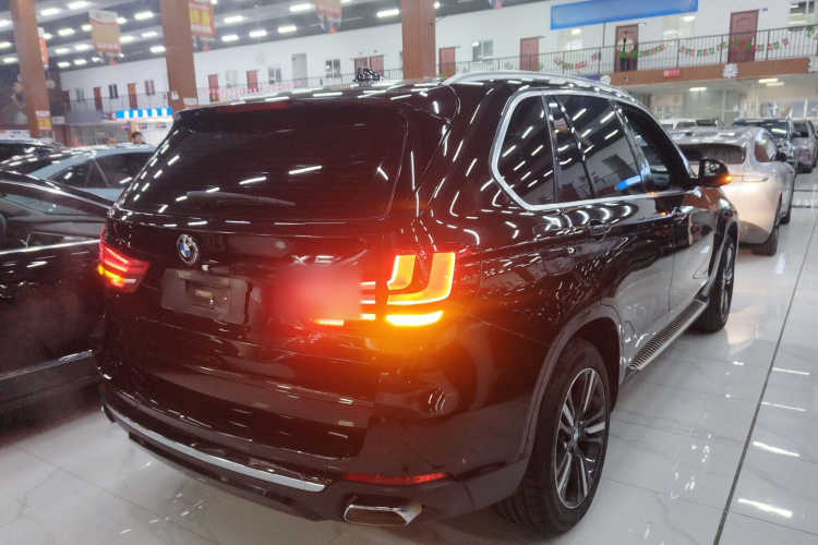 宝马X5(进口) 2018款 xDrive35i 典雅型车身外观6005