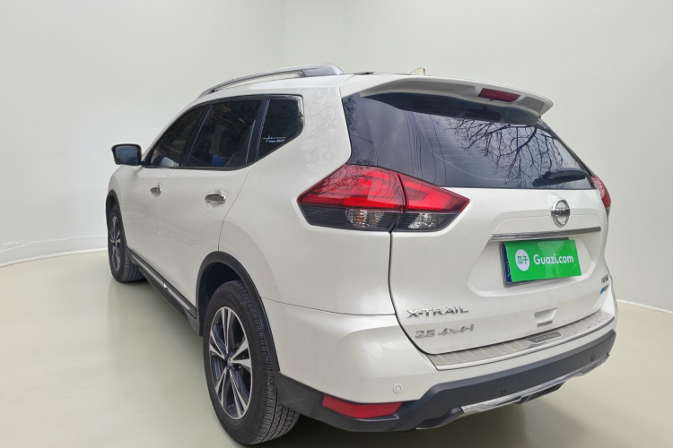 日产 奇骏 2021款 2.5L CVT 4WD XL ITS豪华纪念版车身外观5