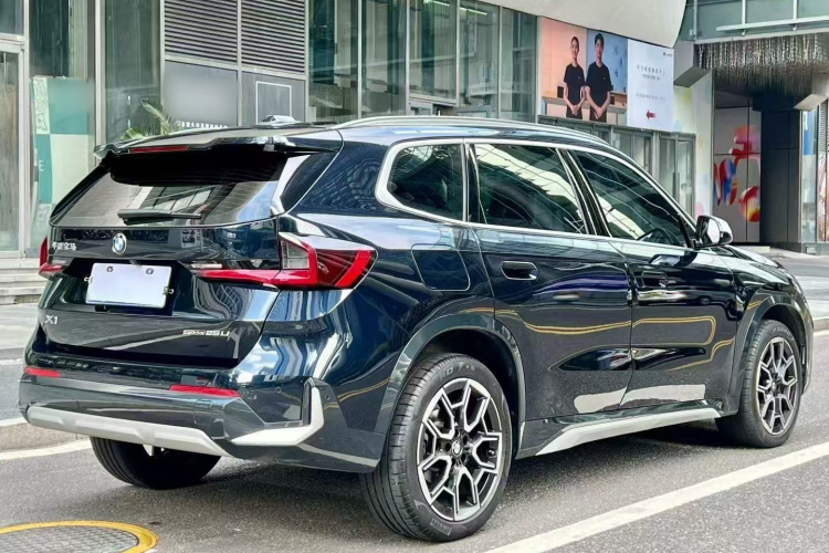 宝马X1 2023款 sDrive25Li X设计套装车身外观6003