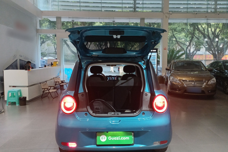 长安启源 长安Lumin 2022款 155km 清甜款机舱底盘23