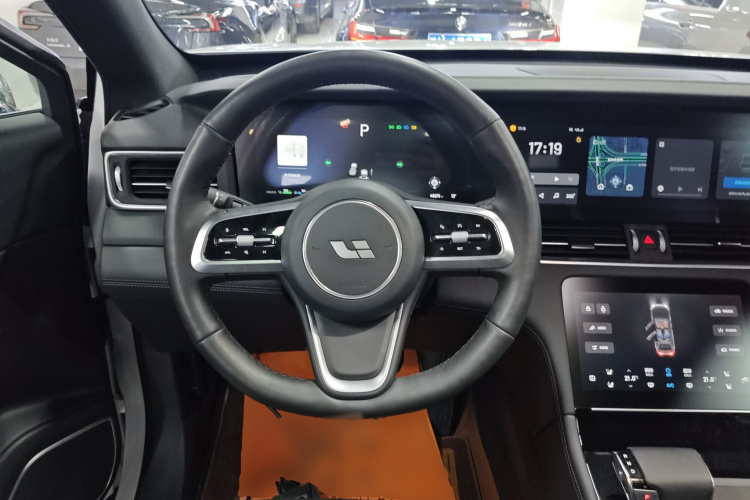 理想汽车 理想ONE 2021款 增程6座版中控内饰13