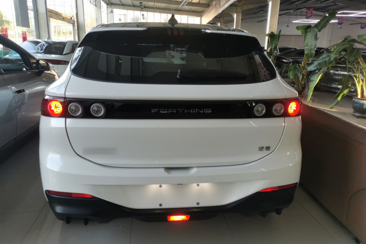 东风风行 风行雷霆 2024款 410+车身外观6004