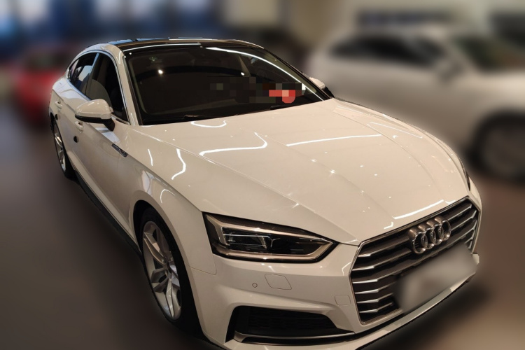 奥迪A5 2017款 Sportback 45 TFSI 时尚型车身外观3