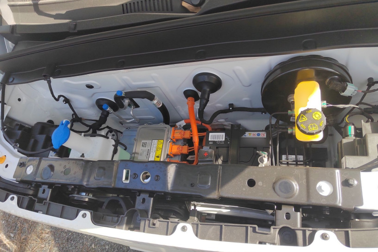 吉利银河 2024款 熊猫mini 200km 耐力熊机舱底盘24