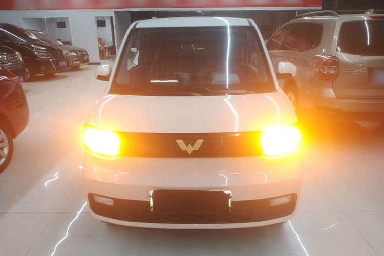 五菱汽车 宏光MINIEV 2021款 马卡龙臻享款 磷酸铁锂车身外观2