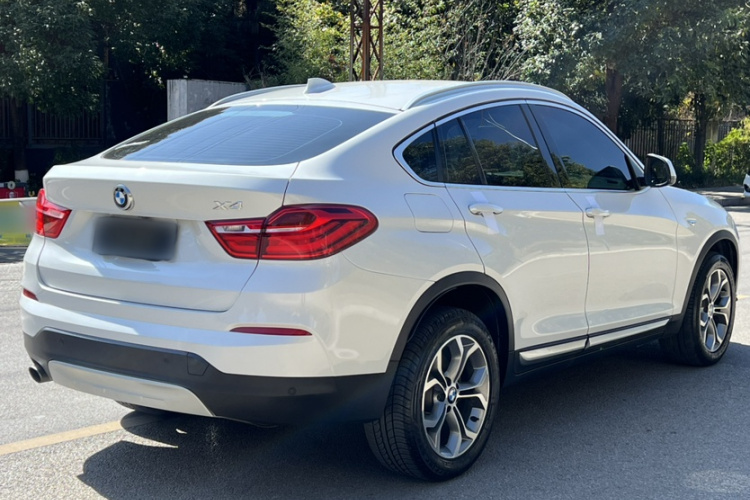 宝马X4 2014款 xDrive20i X设计套装车身外观6005