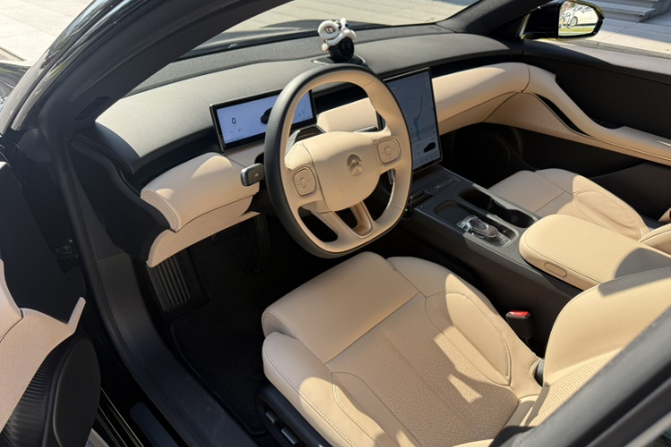 蔚来ET5T 2024款 75kWh Touring中控内饰7004