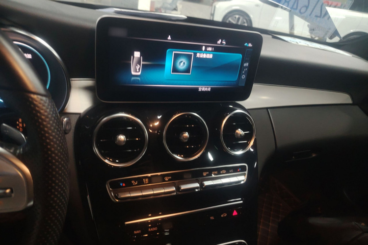 奔驰C级 2020款 C 260 运动版局部细节16