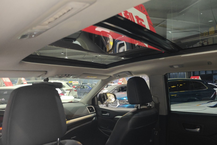 丰田 汉兰达 2015款 2.0T 四驱豪华版 7座局部细节22