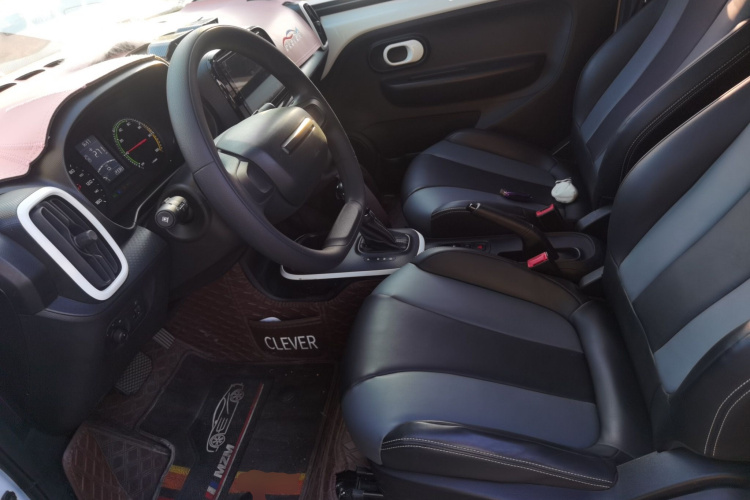 荣威 科莱威CLEVER 2022款 311km元气啵啵版中控内饰19