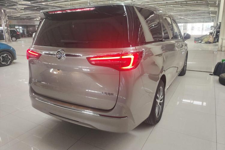 别克GL8 2023款 ES陆尊 舒适型车身外观7