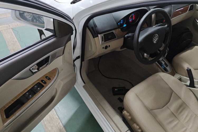 别克 凯越 2015款 1.5L 自动经典型中控内饰7003