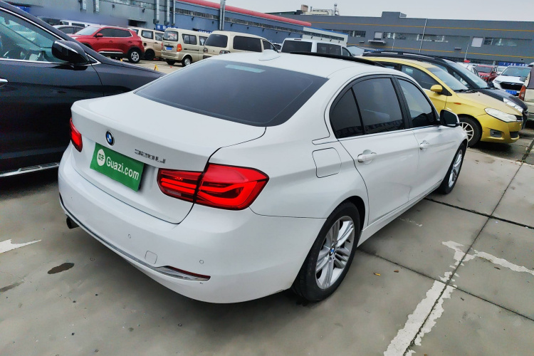 宝马3系 2016款 320Li 进取型车身外观6005