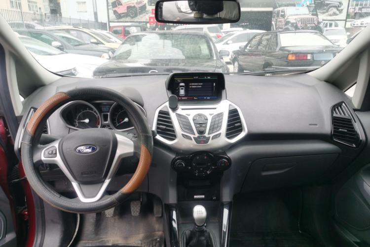 福特 翼搏 2017款 1.5L 手动尊贵型中控内饰12